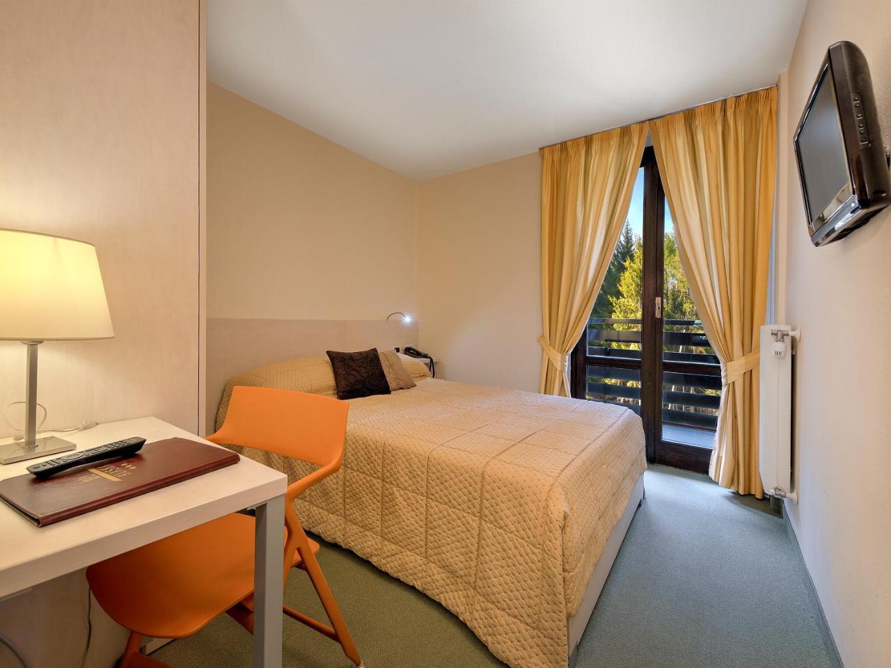 Alaska Hotel 3*